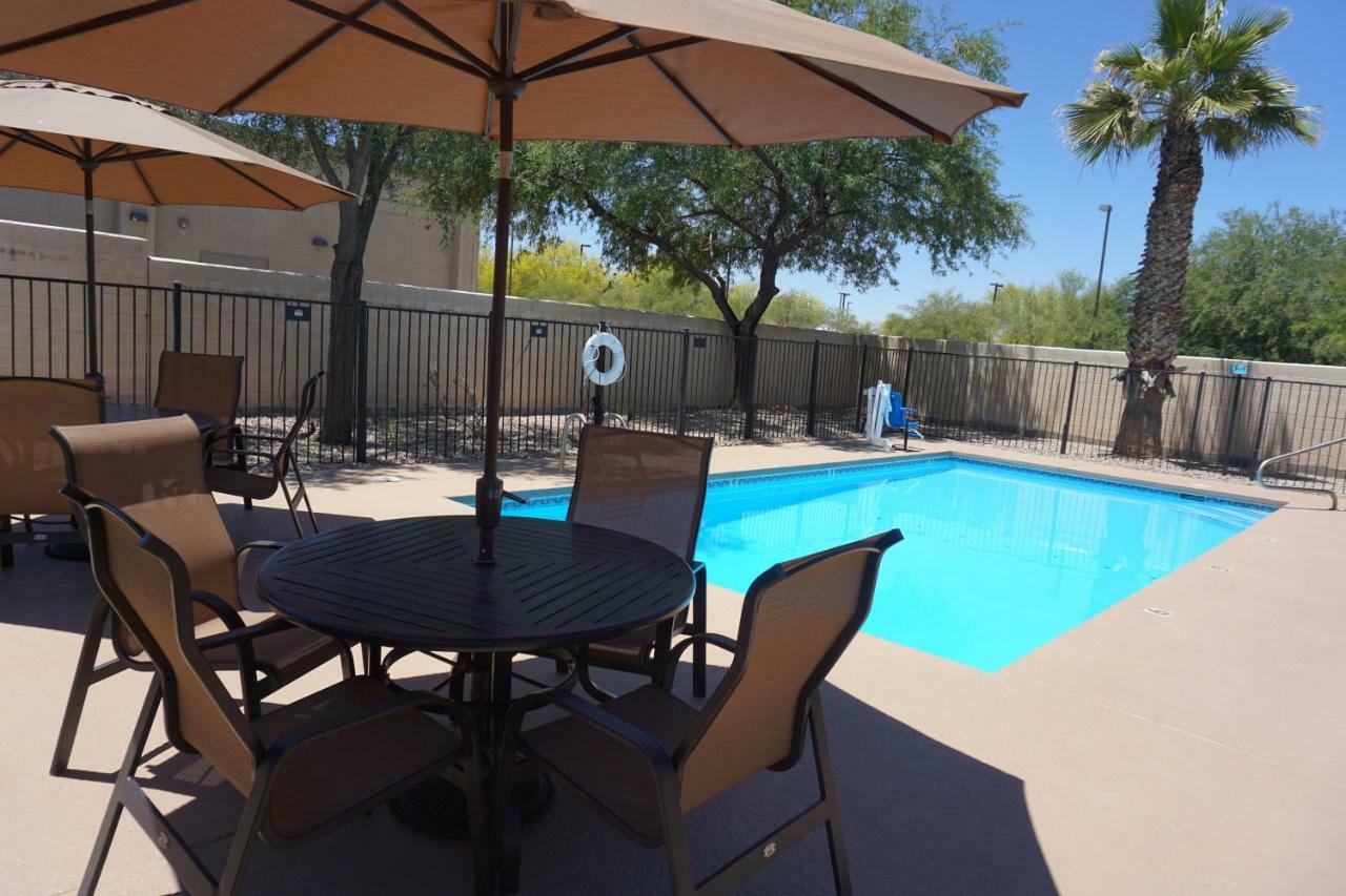 Super 8 By Wyndham Casa Grande Hotel Exterior photo